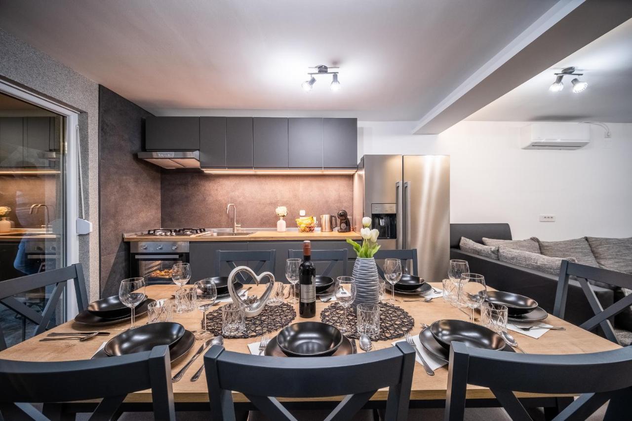 Villa Nesa - Beautiful Guest House At Continental Croatia With Outdoor Swimming Pool, Sauna And 3 Bedrooms Plaski Экстерьер фото