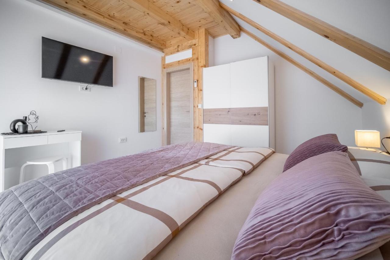 Villa Nesa - Beautiful Guest House At Continental Croatia With Outdoor Swimming Pool, Sauna And 3 Bedrooms Plaski Экстерьер фото